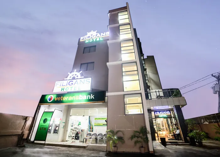 Reddoorz Plus Near Rizal Junction