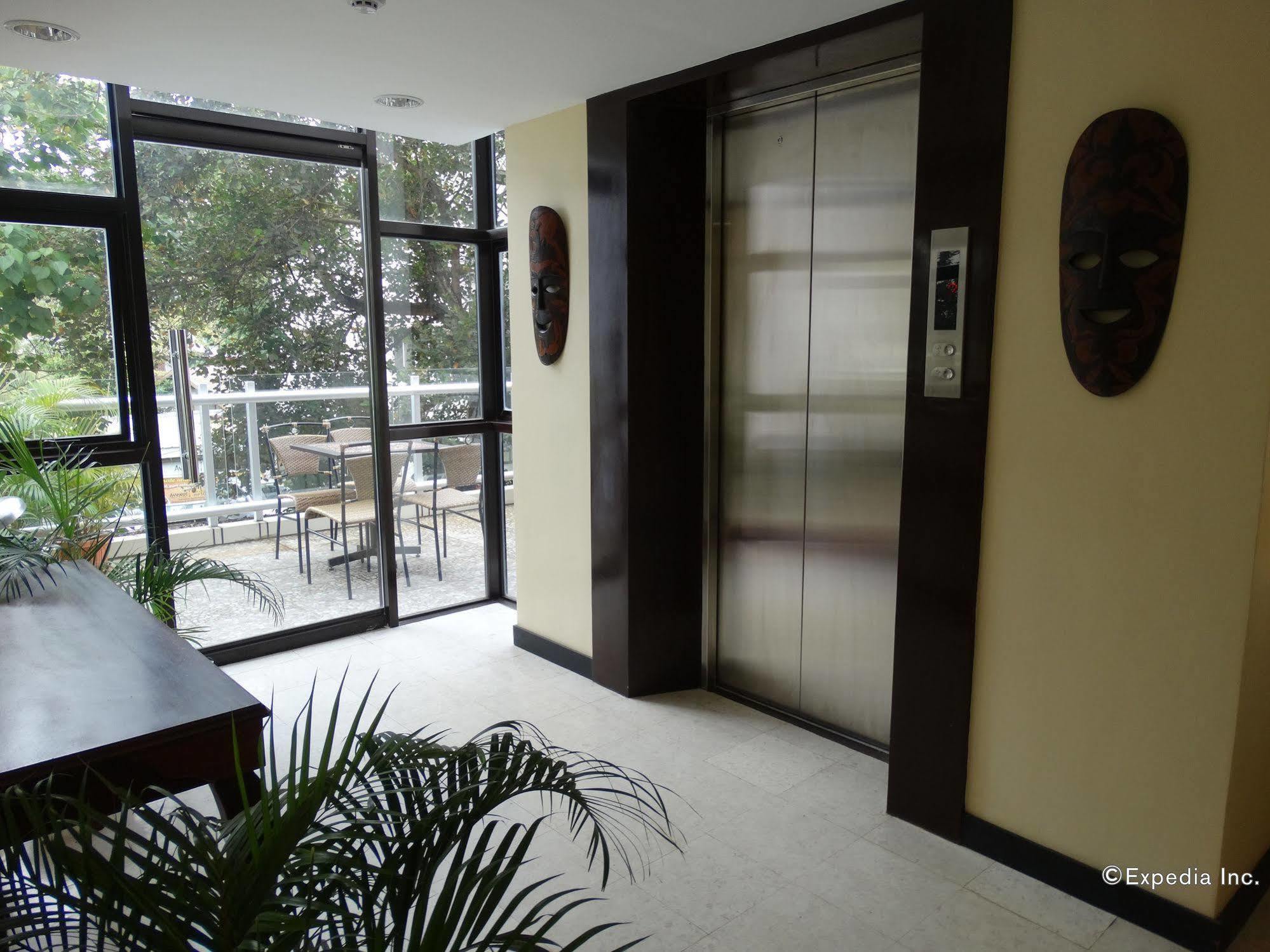 Reddoorz Near Rizal Junction