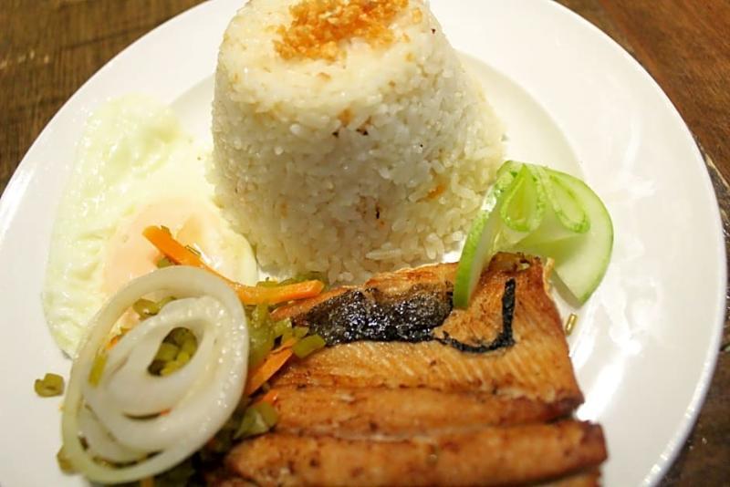 Hotel Reddoorz Near Rizal Junction