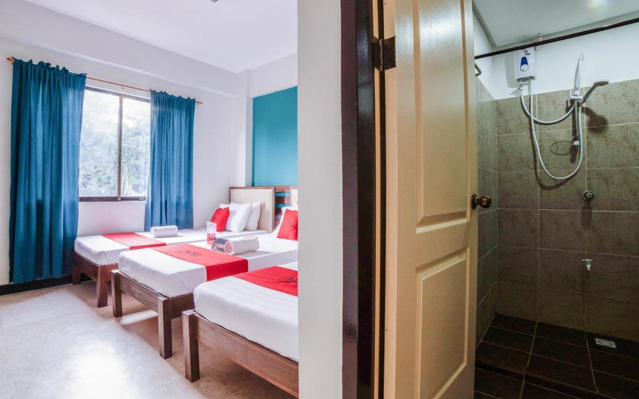 Reddoorz Near Rizal Junction Hotel 2*